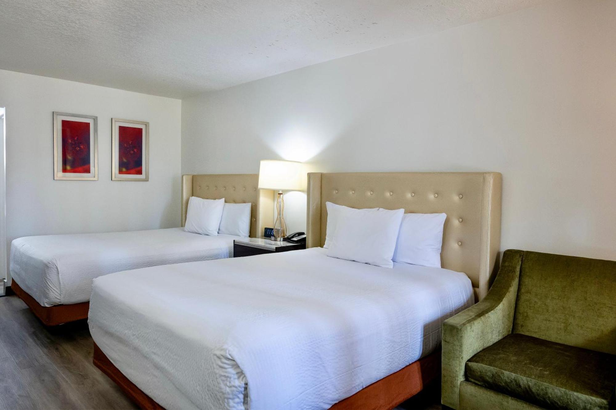 Ramada By Wyndham Yuma Motel Bagian luar foto